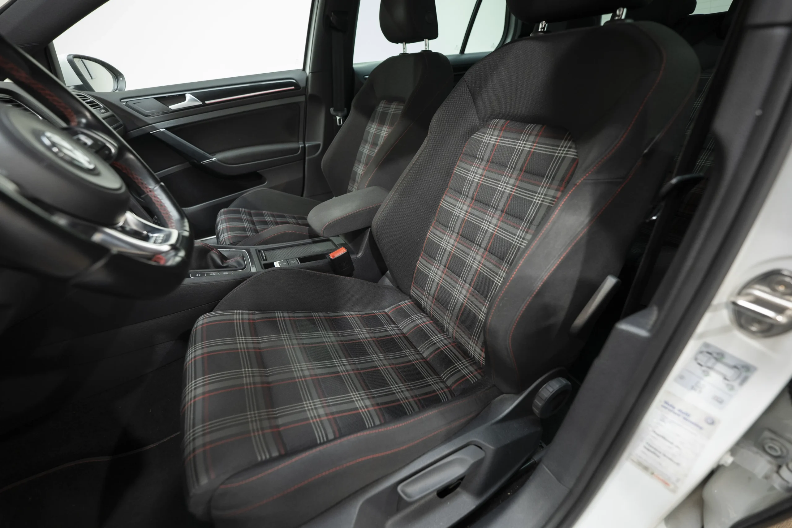 golf_gti-17
